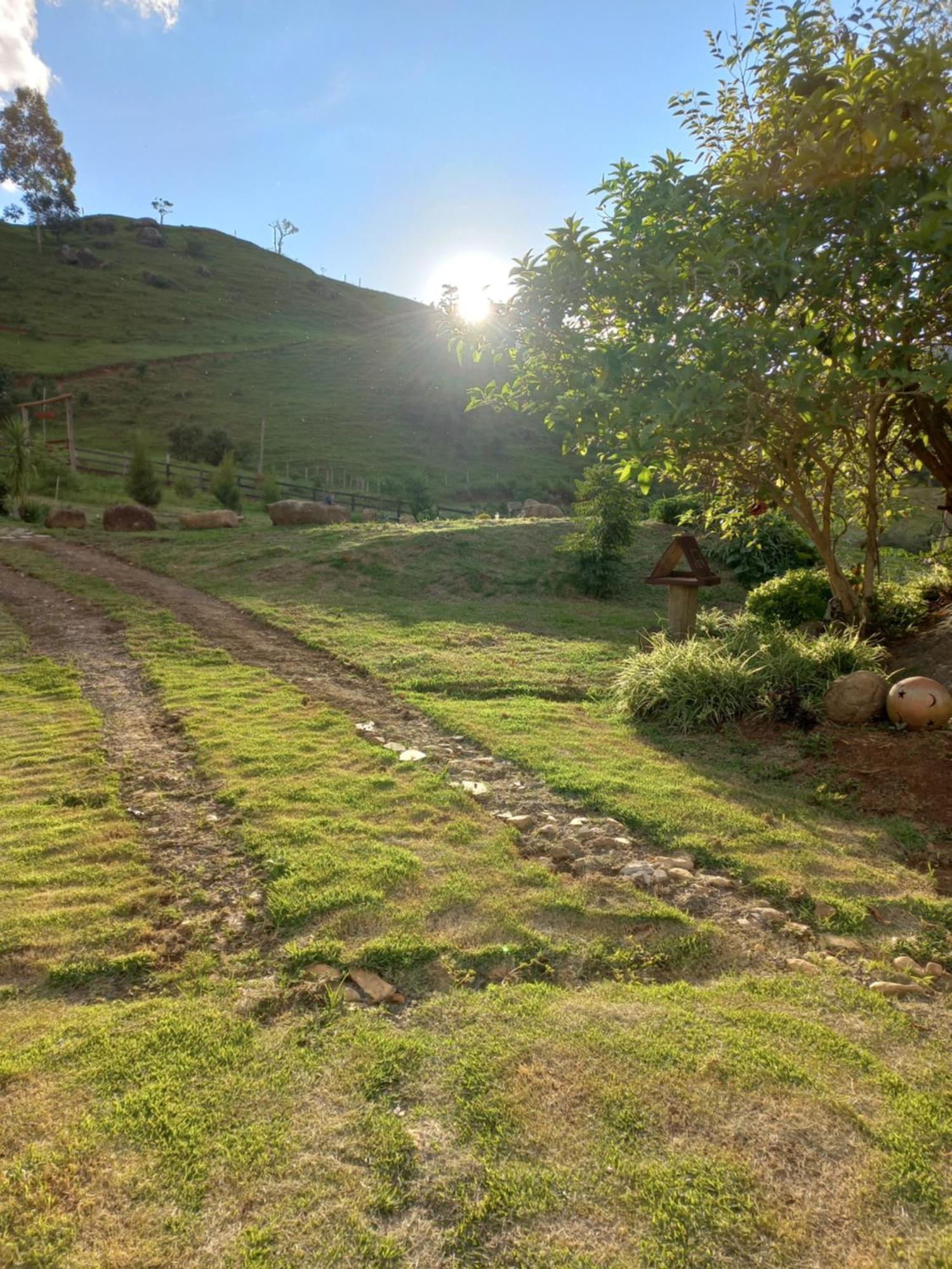 Chale Araucaria- Vale Das Pedras Mg Sapucaí-Mirim Exteriér fotografie